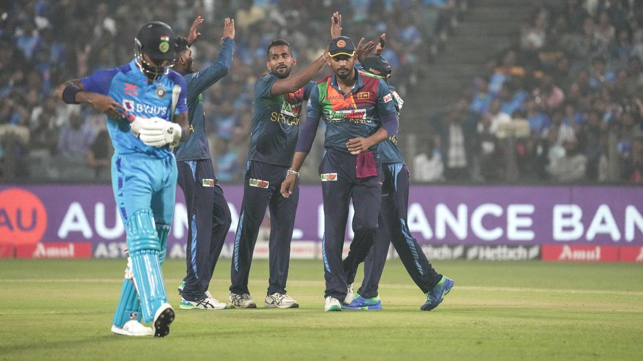 Sri Lanka beat India by 16 runs to level series